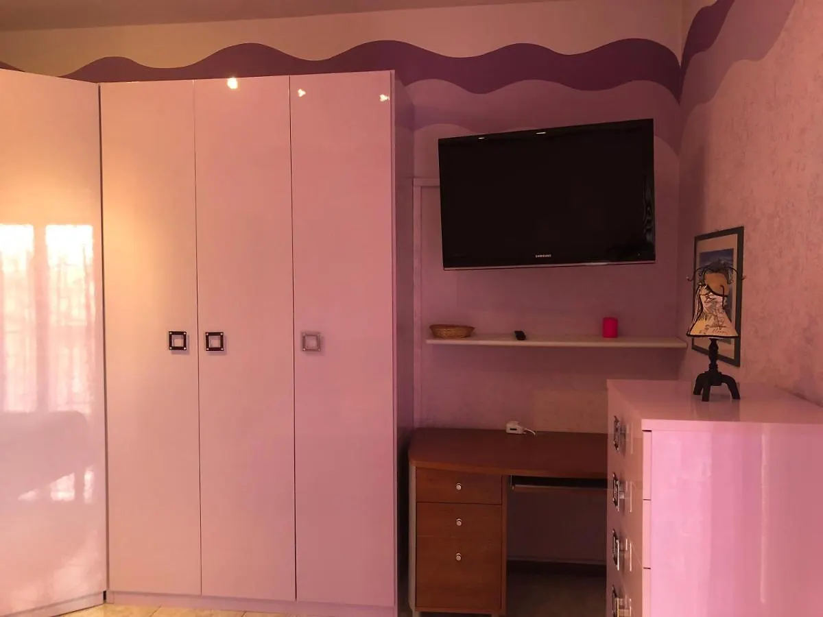 ヴェローナSofia'S Houseアパートメント アパート ヴェローナ